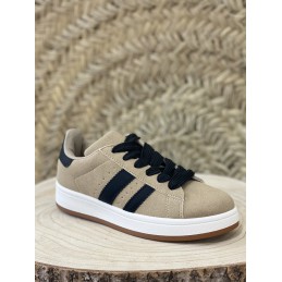 Sneaker color topo franjas...