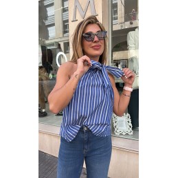 Blusa tiffosi con lazada...